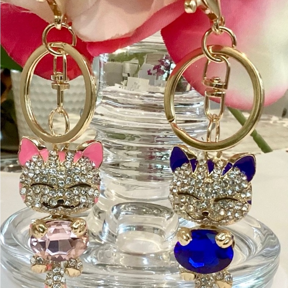 💕2PK BUNDLE Crystal Kitty Bag Charm/Keychain